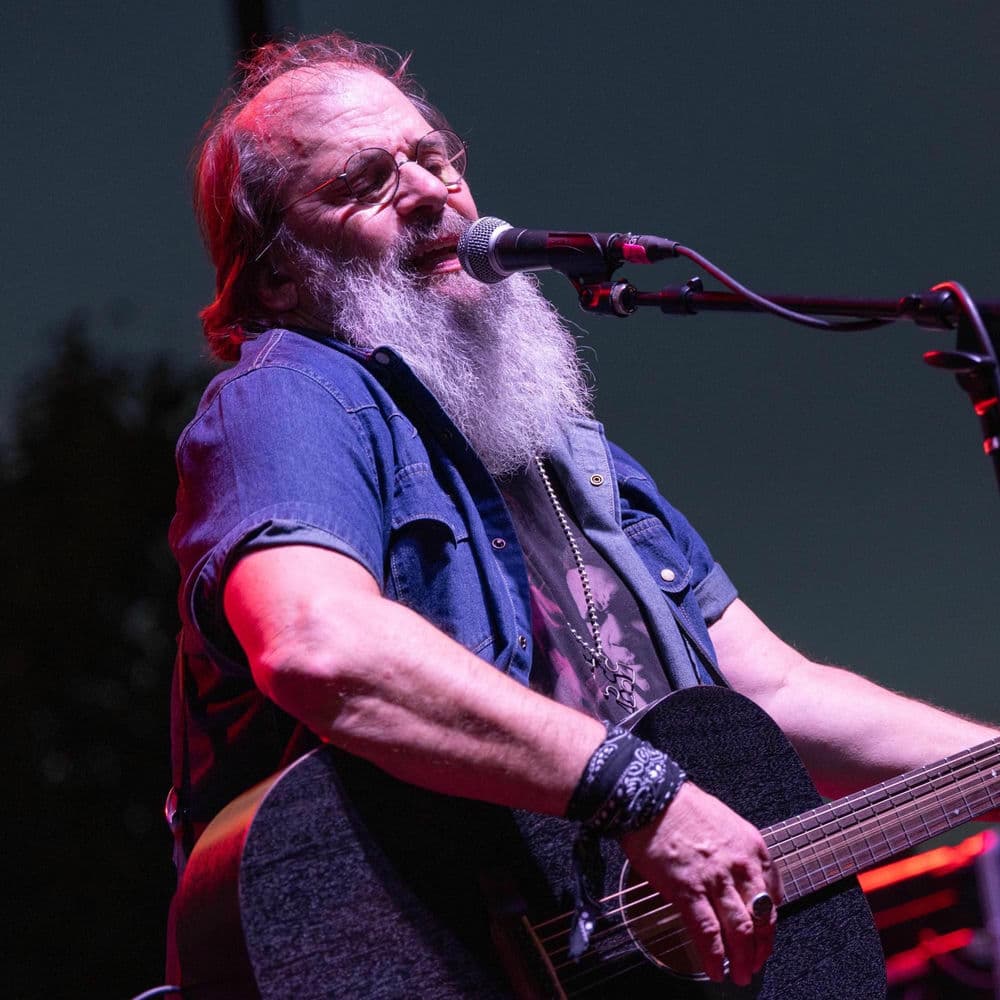 Steve Earle